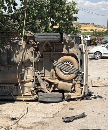 Panelvan şarampole yuvarlandı, 1'i ağır 8 yaralı