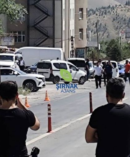 Otobüs durağında şüpheli paket alarmı