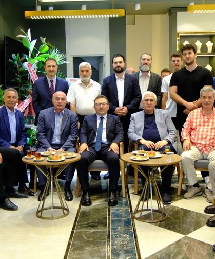 STK temsilcileri ve siyasiler bu açılışta buluştu