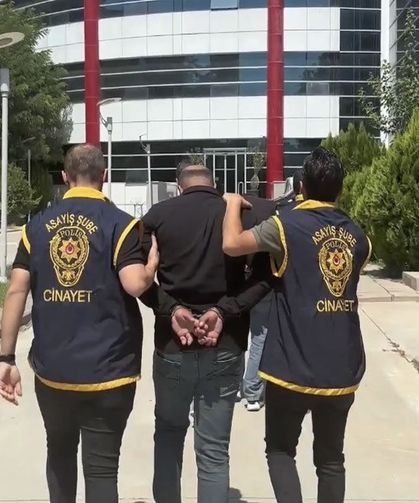 Sürücüye dehşeti yaşatan 2 saldırgan tutuklandı