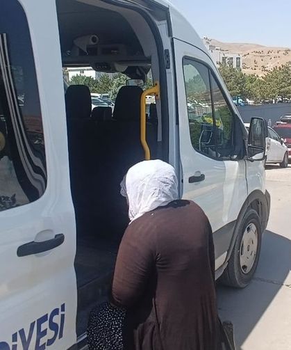 Hastane çevresinde dilencilere zabıta operasyonu 3 yakalama