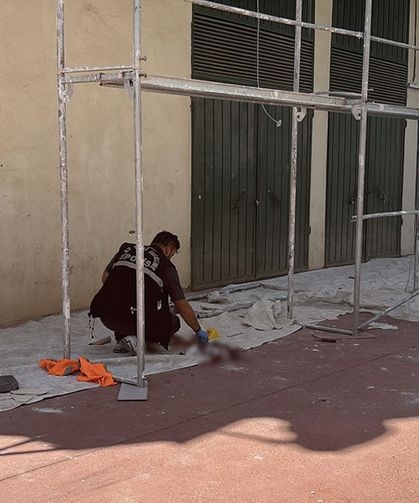 İskeleden düşen işçi hayatını kaybetti