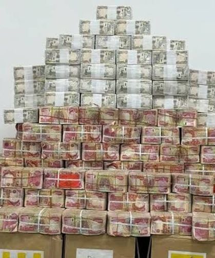 Yolsuzluk suçlamasıyla arananlar Irak hükümetine teslim edildi