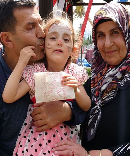 8 bebeğini kaybeden çiftin 30 yıllık çocuk hasreti son buldu