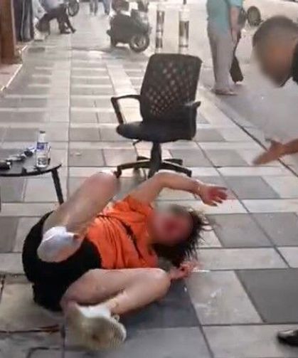Cadde ortasında tekme tokat darp anları kamerada