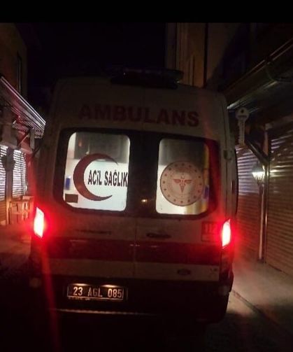 Elazığ'da bıçaklı kavga, 2 yaralı