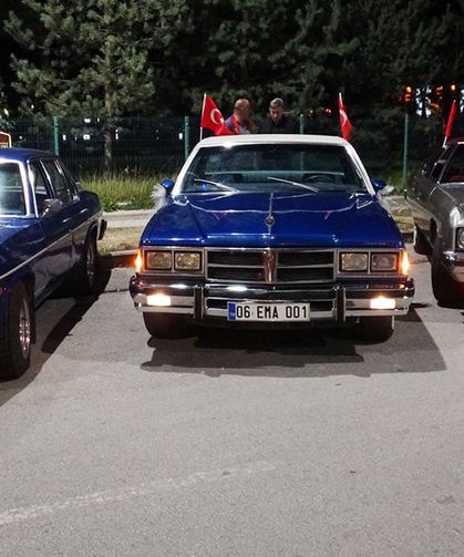 Klasik araçlar sokaklarda nostalji rüzgarı estirdi