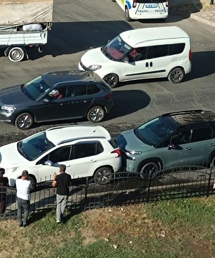 Batman'da 4 araçlı zincirleme kaza