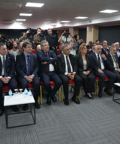 Baro'nun yeni hizmet binasına Tahir Elçi’nin ismi verildi
