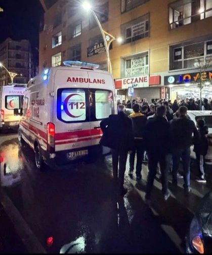 Hakkari'de silahlı kavga, 3 yaralı