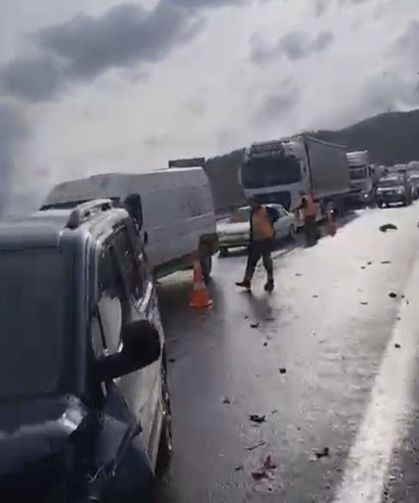 Nurdağı'nda Otoyolu'nda zincirleme kaza: 8 yaralı