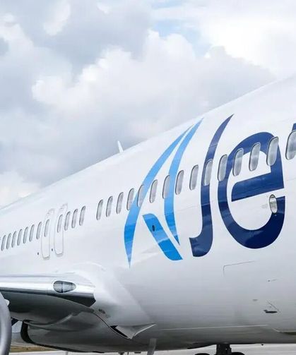 Uçakta bomba ihbarı! Yolcular tahliye edildi