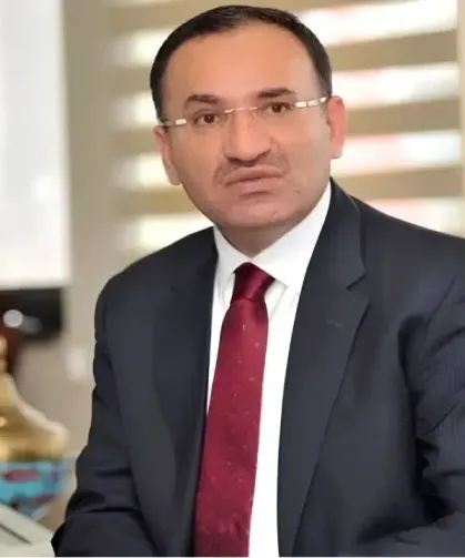 TBMM Başkanvekili Bekir Bozdağ istifa etti