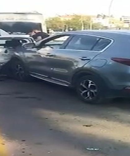 Zincirleme trafik kazasında 1 kişi yaralandı