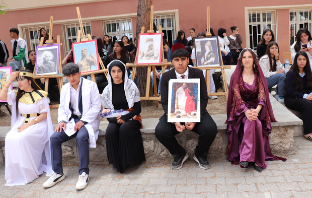 Şırnak'ta Tarih ve Edebiyat Kahramanları Geçidi