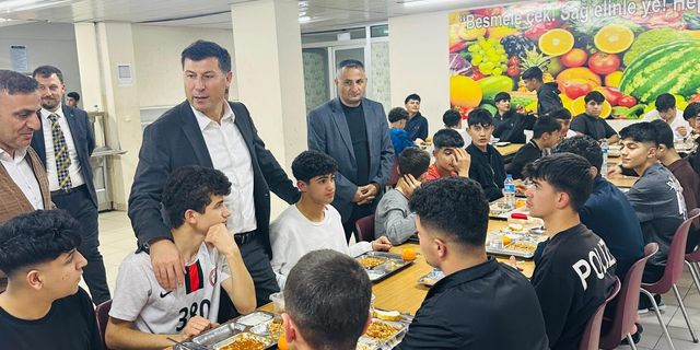 Cizre’de Öğrencilerle Sıcak Akşam Buluşması