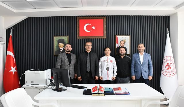 Başarılı Milli Boksör Asmin Çabas’tan Şırnak’a Ziyaret