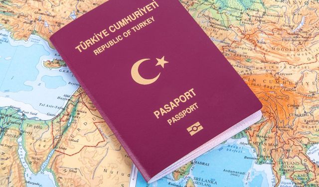 Sahte pasaportlu 2 şüpheli yakalandı