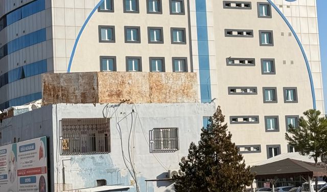 Ortaklar arasındaki kavga kanlı bitti 1 ölü, 4 yaralı