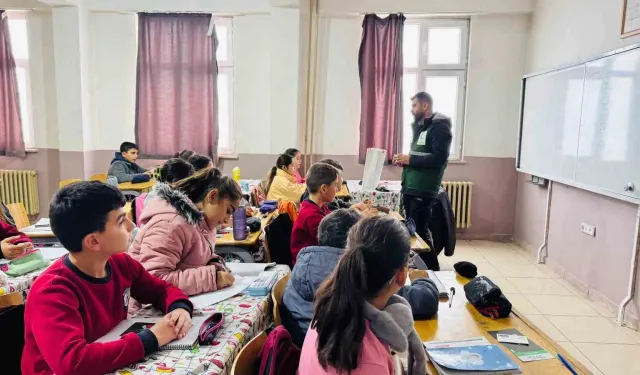 Yeşilay’dan Öğrencilere Bağımlılıkla Mücadele Eğitimi