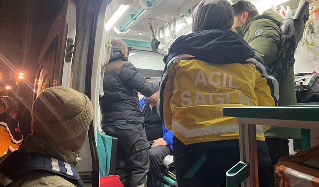 Araçta 4 Personelin Üzerine Çığ Düştü