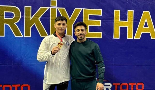 Şırnaklı sporcudan  halterde tarihi başarı ve şampiyonluk