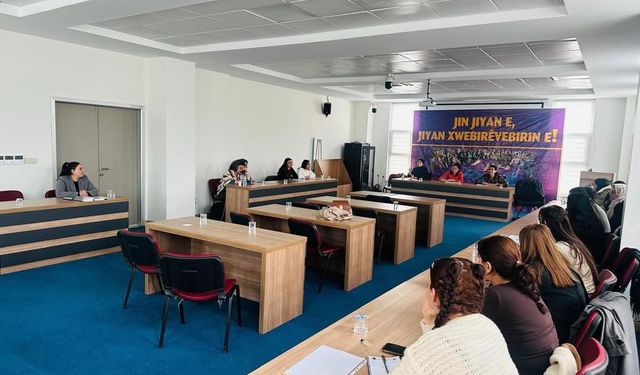 8 Mart’a Hazırlık, Cizre’de Kadın Politikaları Toplantısı