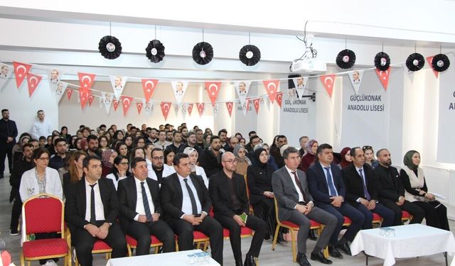 Müdür İdris Nas, Güçlükonak’ta Öğretmenlerle Buluştu