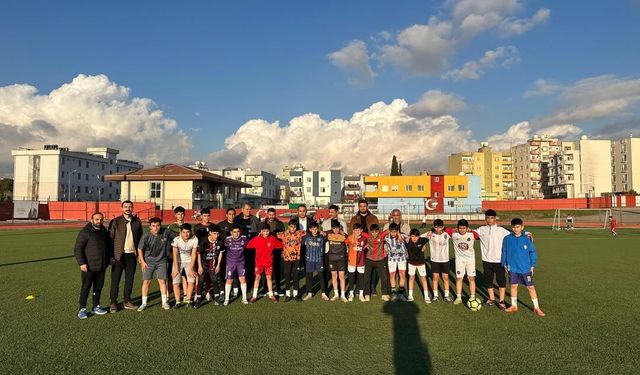 Kaymakam Partal, Genç Futbolcularla Buluştu
