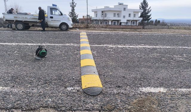 Kırsal mahallelerde trafik güvenliği artırılıyor