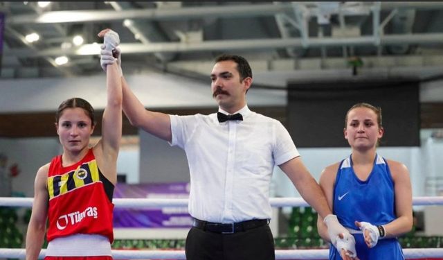 Ringde zirve Şırnak’ın Nurselen yine şampiyon