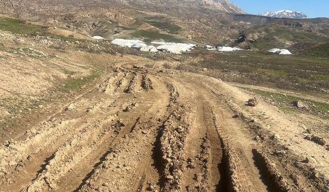 Silopi’de Ulaşımı Rahatlatacak Yol Çalışması