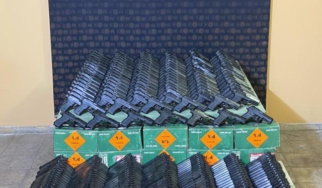 Şırnak’ta Kaçak Silah Operasyonu, 300 Tabanca Ele Geçirildi