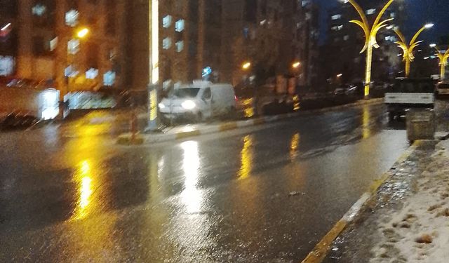 Bu Geceye Dikkat! Kar ve Sağanak Yağış Şırnak'ı Vuracak