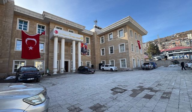 Şırnak’ta muhtarın da olduğu kaçakçılıkta 19 göçmen yakalandı