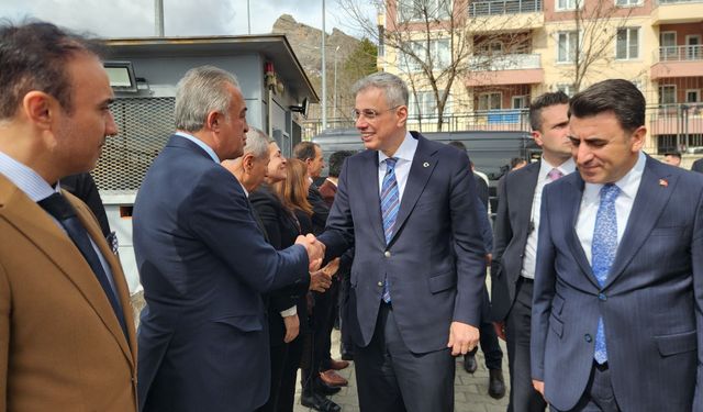 Memişoğlu, Türkiye Zorluklara Rağmen Güvenli Liman