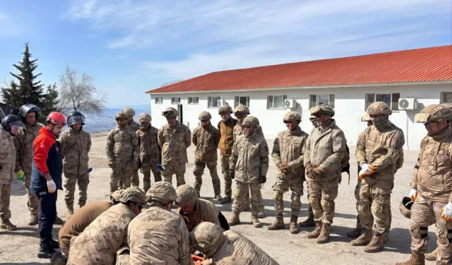 Şırnak’ta güvenlik personeline olası depreme karşı eğitim
