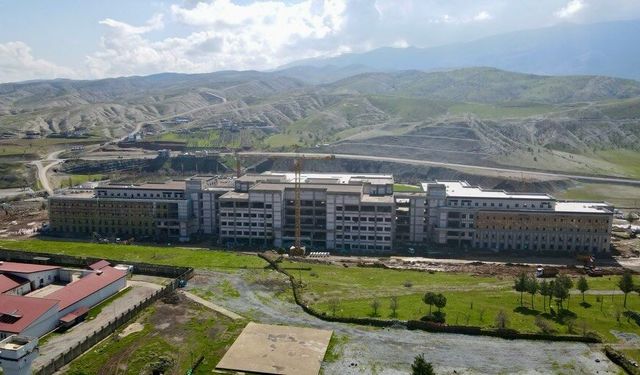 500 Yataklı Hastane Yıl Sonunda Hizmete Açılacak