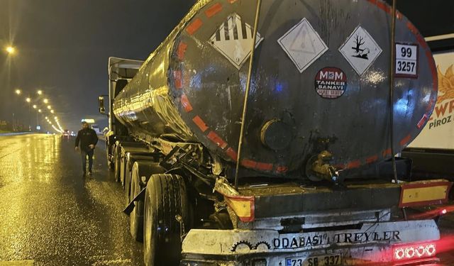 Nusaybin-Cizre Yolunda TIR  Tankere  Çarptı