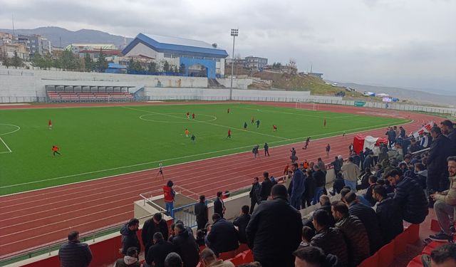 Şırnak Petrol Spor Maçında Ortalık Karıştı!