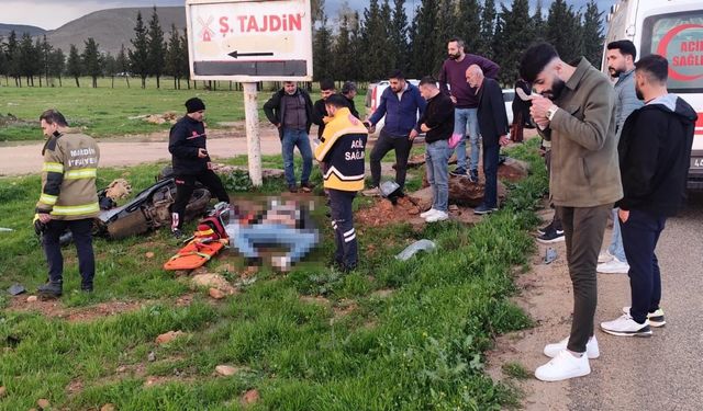 Yola savrulan motosikletin sürücüsü hayatını kaybetti