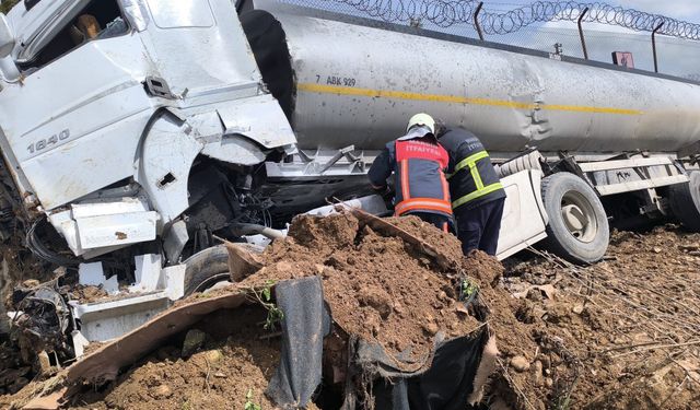 Nusaybin yolunda yakıt tankeri yoldan çıktı ; 1 yaralı