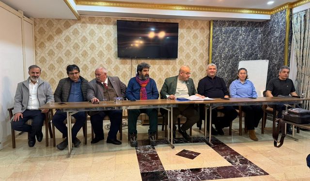 Azizoğlu Mardin’de “Ortadoğu’da Gazetecilik”i Anlatacak