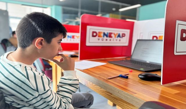 Deneyap e-sınavında gençler ter döktü
