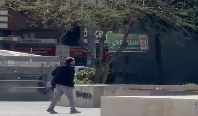 Elinde silahla polise kendini ihbar etti, etrafa ateş açtı