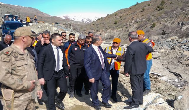 Vali Taşyapan "Heyelan bölgesinde risk devam ediyor"