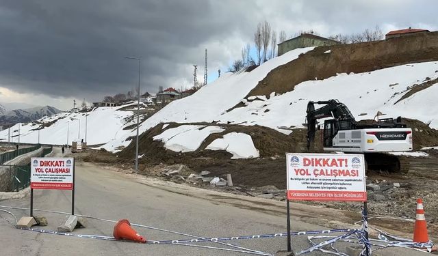 Yağış sonrası tehlike büyüdü, Yol 3 gündür tek yön