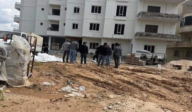 İnşaattan düşen sıva ustası hayatını kaybetti