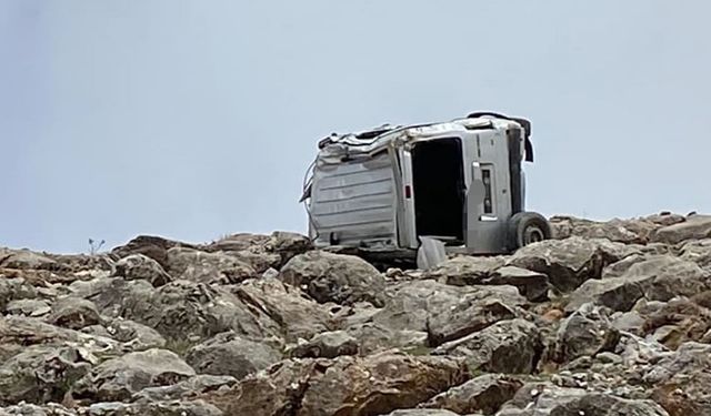 Feci kazada genç sürücü hayatını kaybetti