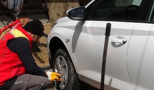 Yasak kalktı kar kalkmadı, yaz lastiği mesaisi başladı